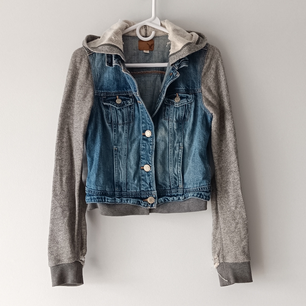 American Eagle Jean Jacket Hood Button-Front Distressed Sleeves Blue Grey Small
